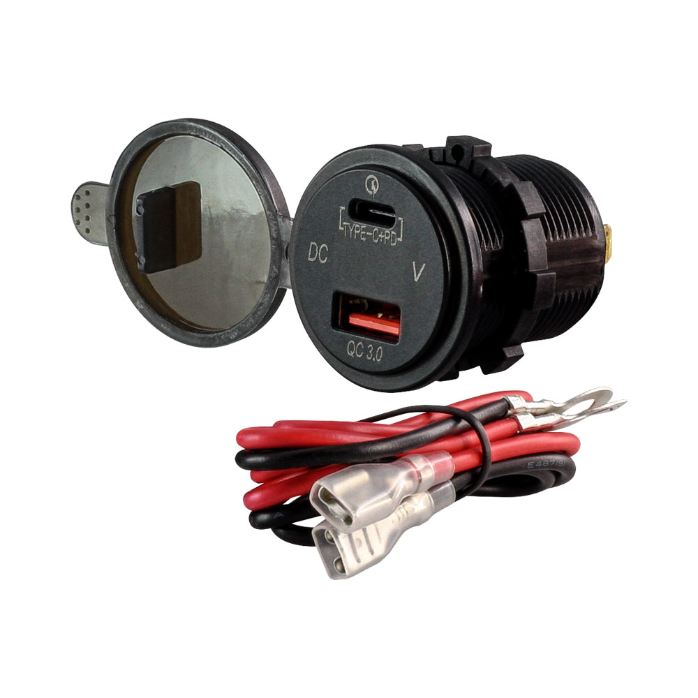 Q3 CHARGER TYPE-C & PD, WITH VOLTMETER BLACK